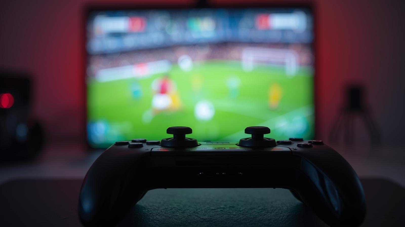 You are currently viewing Dlaczego gracze EA FC nienawidzą gry a mimo to w nią grają i ją kupują?